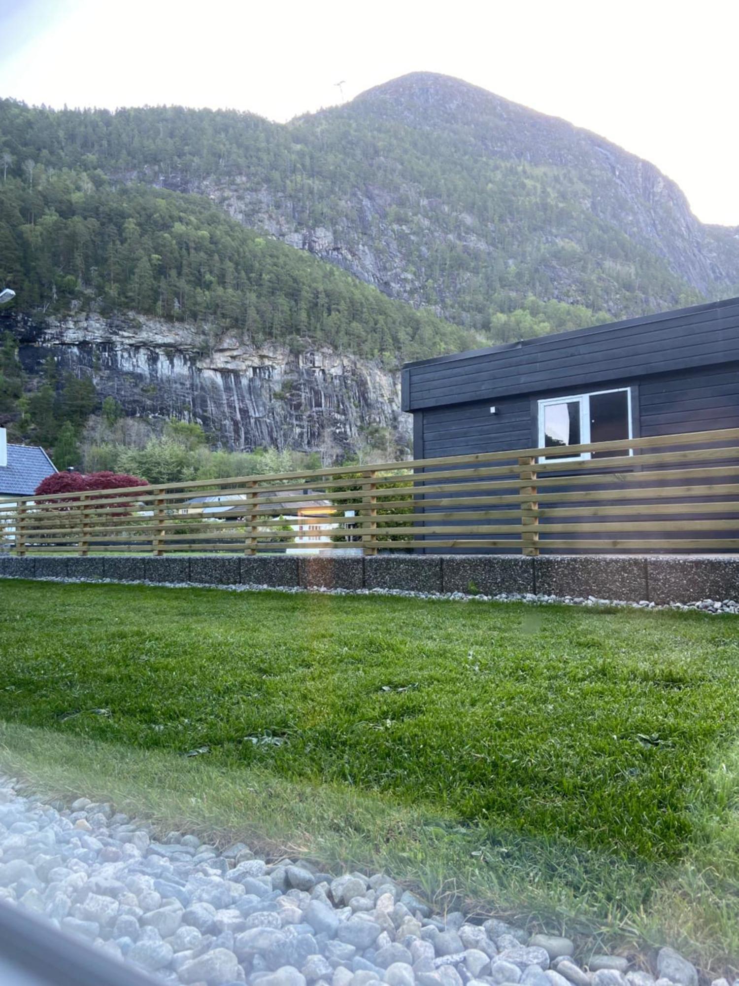 Apartamento Lovely Underground Flat Åndalsnes Exterior foto